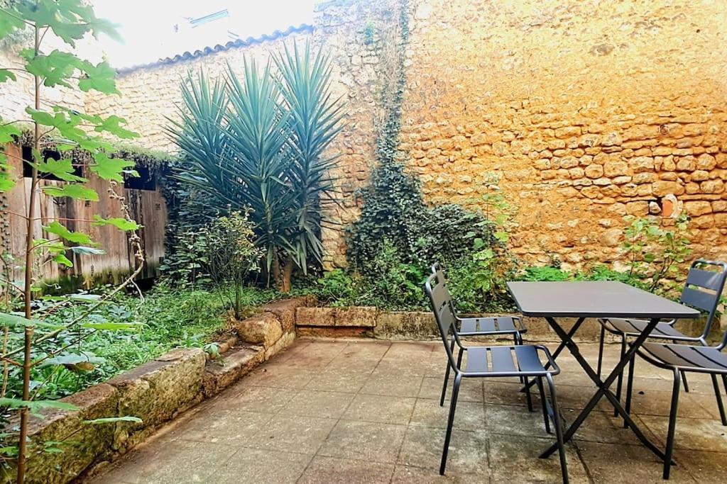 Le Patio - Cinelodge Avec Jardin Poitiers Exterior photo